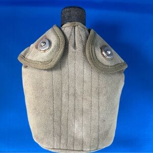 World War II US Marine Corps 1945 Issue Canteen with Cover – Good Condition